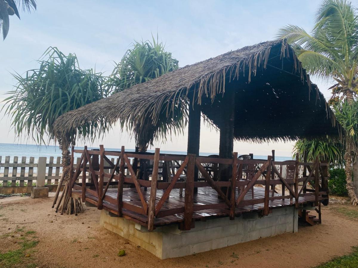 Trincomalee Ocean Front Condos Kültér fotó