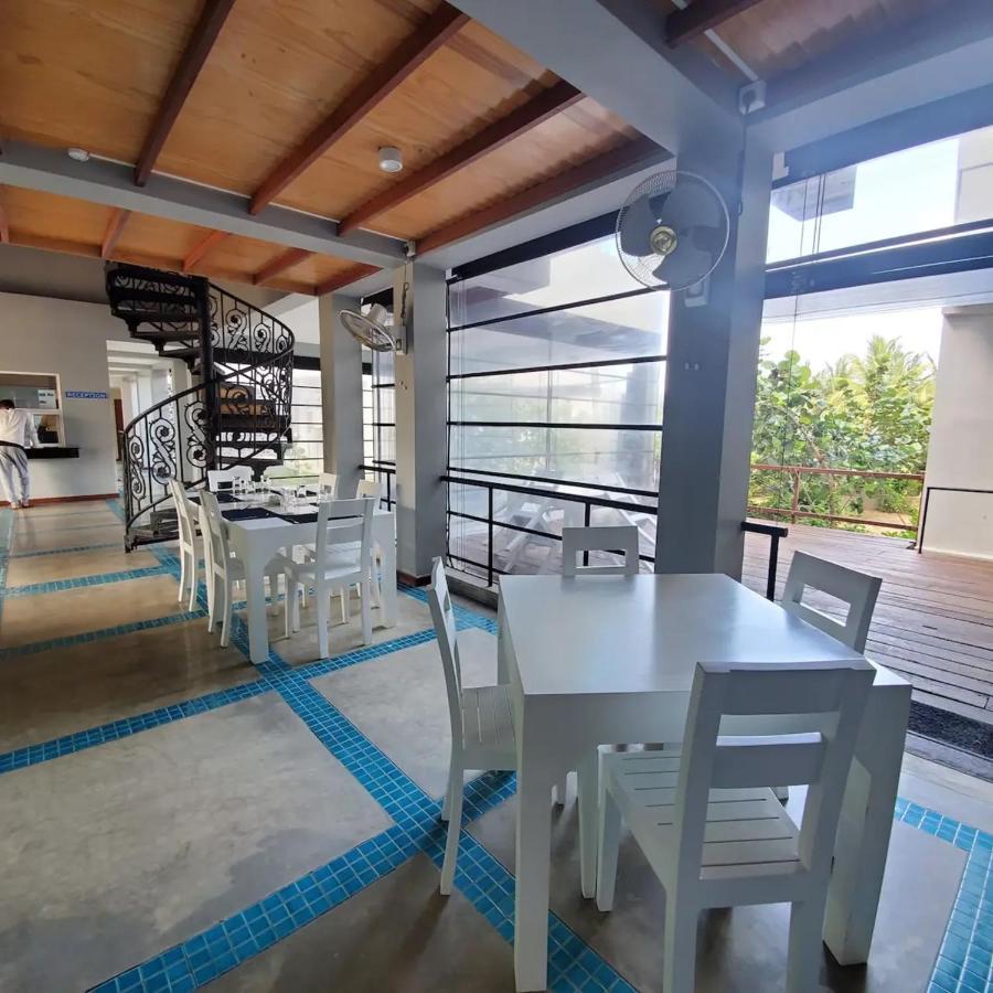 Trincomalee Ocean Front Condos Kültér fotó